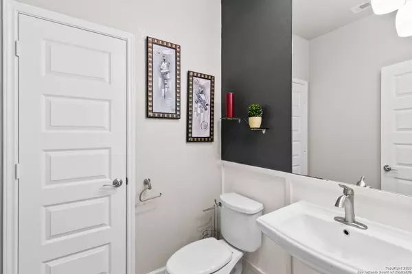 2838 Cliff Canyon, San Antonio, TX 78259