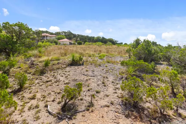 2440 Triple Peak, Canyon Lake, TX 78133