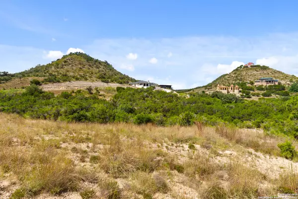 2440 Triple Peak, Canyon Lake, TX 78133