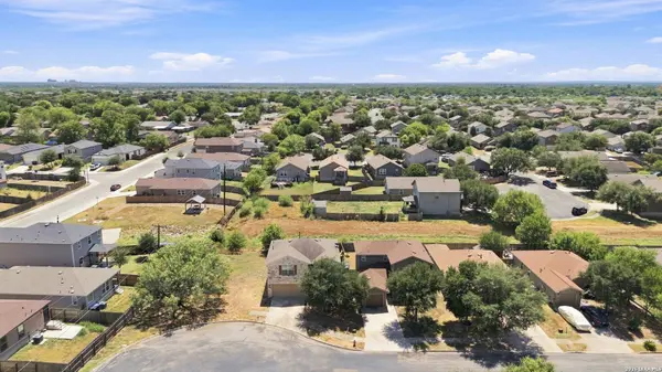 5814 ESPADA BND, San Antonio, TX 78222