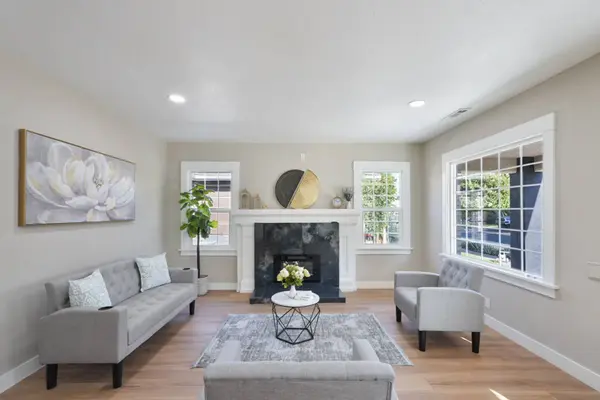 223 Anchor Ct, Modesto, CA 95354-0310