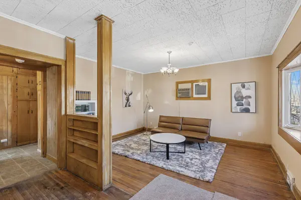 396 Van Buren Ave, Saint Paul, MN 55103