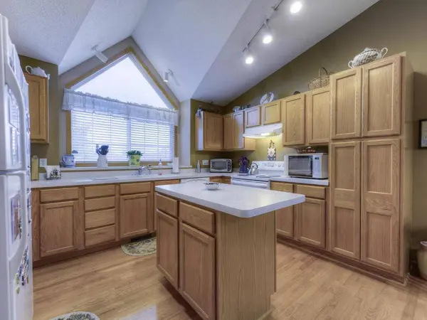 3335 Aaron DR, Elko New Market, MN 55054