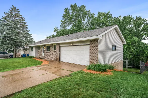 1691 Shakopee AVE E, Shakopee, MN 55379