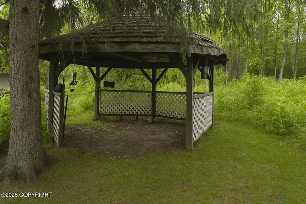 51103 Holt Lamplight RD, Nikiski/north Kenai, AK 99635