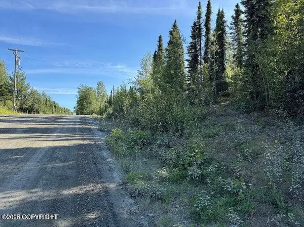 36903 Lake RD, Soldotna, AK 99669