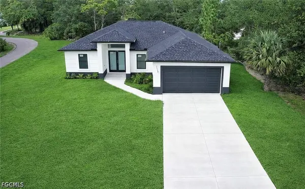 2522 Alice PL, Lehigh Acres, FL 33971