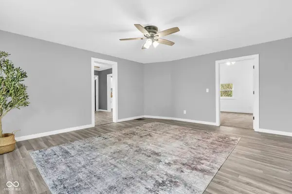 410 E 2nd ST, Russellville, IN 46175