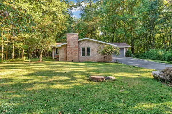 1042 N Farmington DR, Crawfordsville, IN 47933