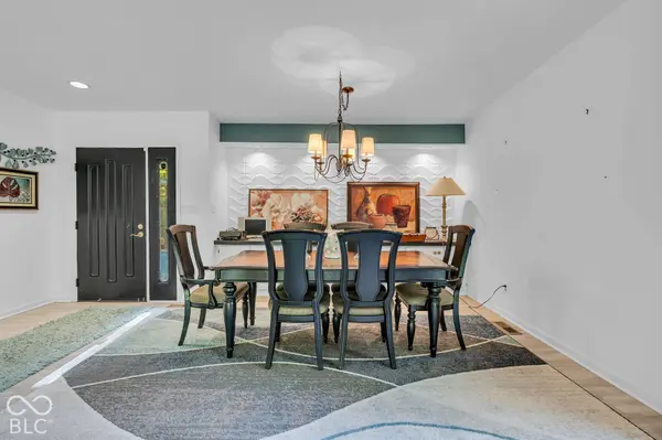 1042 N Farmington DR, Crawfordsville, IN 47933