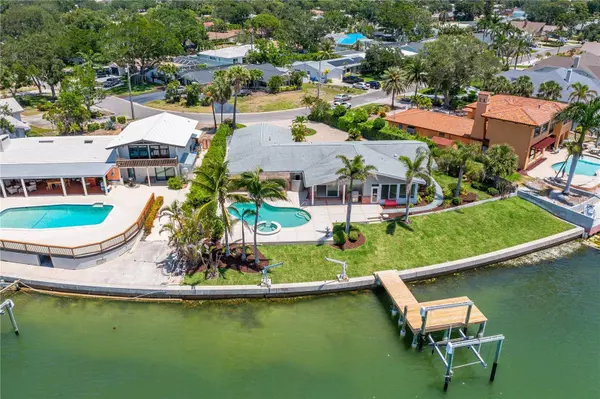 2788 70TH AVE S, St Petersburg, FL 33712