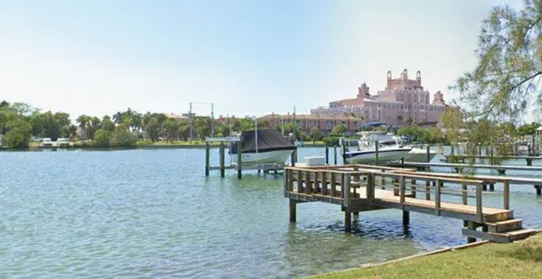 3207 W MARITANA DR, St Pete Beach, FL 33706