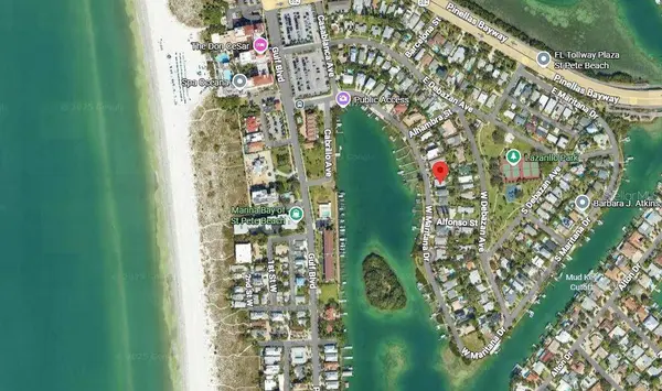 3207 W MARITANA DR, St Pete Beach, FL 33706