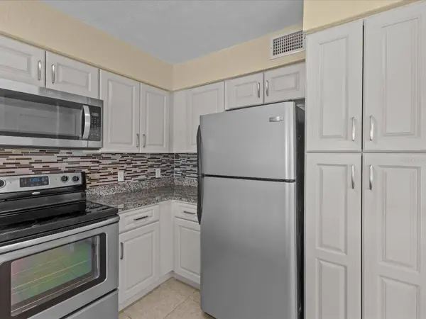 13839 FAIRWAY ISLAND DR #1111, Orlando, FL 32837