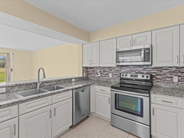 13839 FAIRWAY ISLAND DR #1111, Orlando, FL 32837