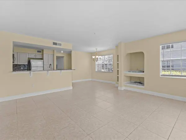 13839 FAIRWAY ISLAND DR #1111, Orlando, FL 32837