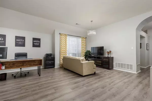 3124 Nighthawk Lane, Little Elm, TX 75068