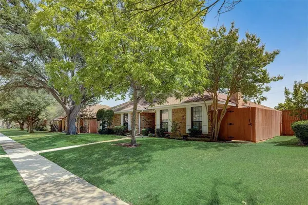 2128 El Dorado Way, Carrollton, TX 75006