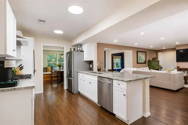 1433 Lincoln Place, Carrollton, TX 75006