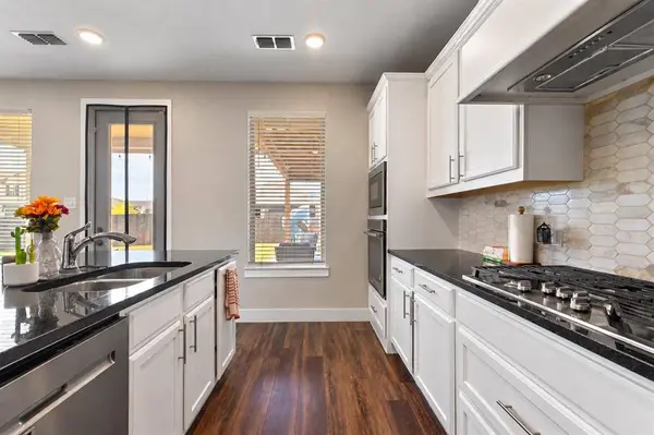 5301 Basham Lane, Denton, TX 76207
