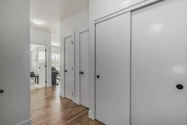 19621 40 ST SE #112, Calgary, AB T3M 3B2