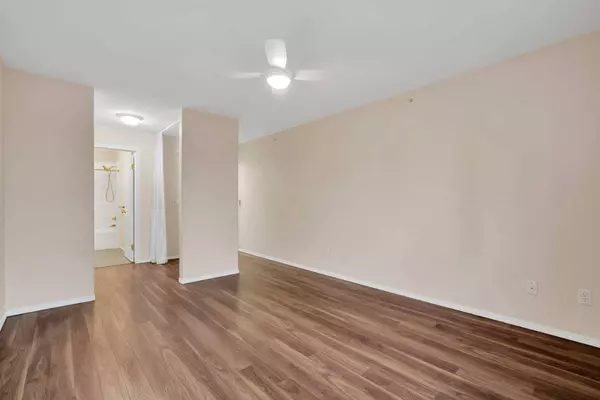 165 Manora PL NE #346, Calgary, AB T2A7X5