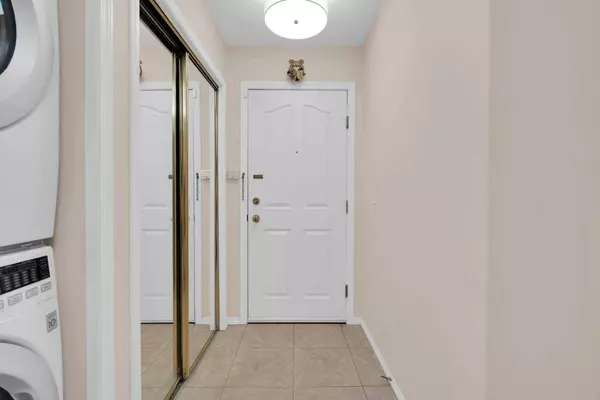 165 Manora PL NE #346, Calgary, AB T2A7X5