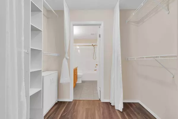 165 Manora PL NE #346, Calgary, AB T2A7X5