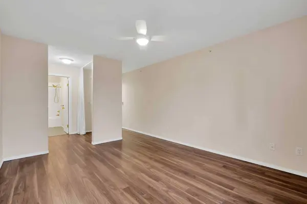 165 Manora PL NE #346, Calgary, AB T2A7X5