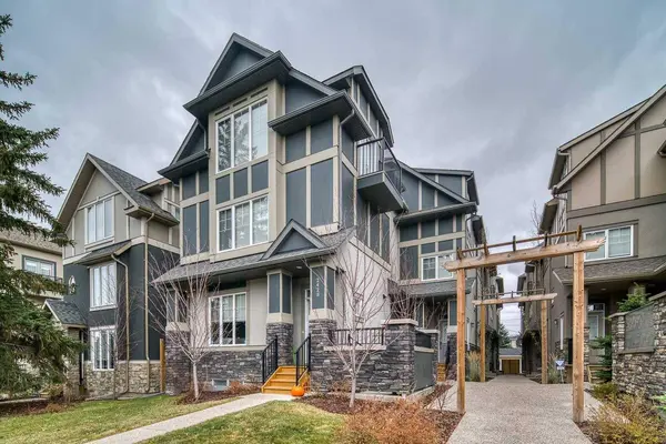 2428 30 ST SW #3