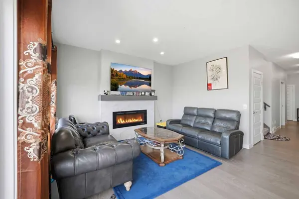 107 Savanna WAY NE, Calgary, AB T3J0Y6