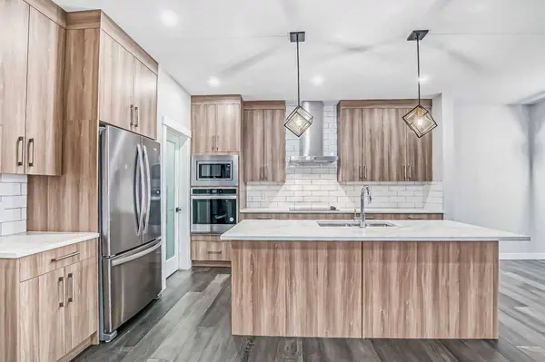 78 Baysprings GDNS SW, Airdrie, AB T4B 0R7
