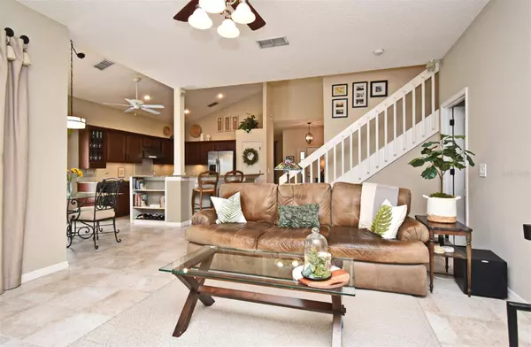 9573 SOUTHERN GARDEN CIR, Altamonte Springs, FL 32714