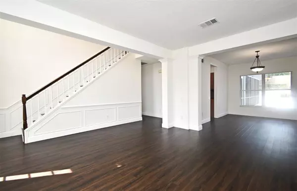 281 HANGING MOSS CIR, Lake Mary, FL 32746