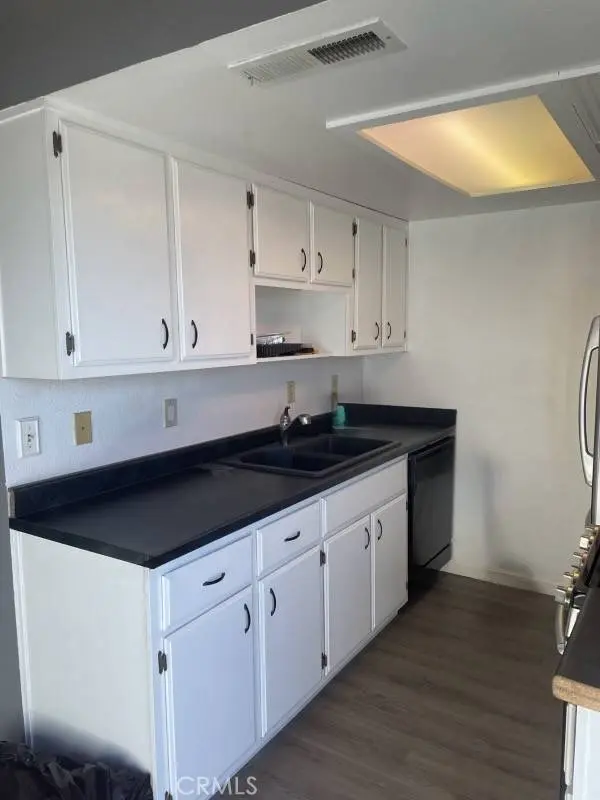 575 575 north st, Corning, CA 96021