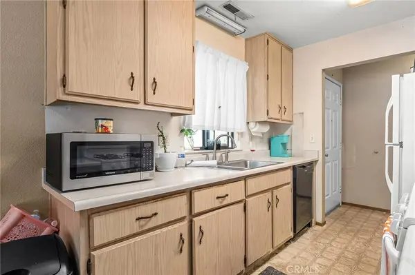 631 631 North ST #631, Corning, CA 96021