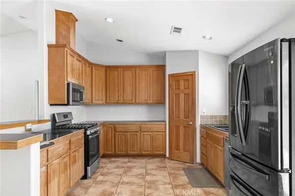 24661 Rowland Ln, Corning, CA 96021