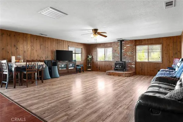 3325 Hall, Corning, CA 96021