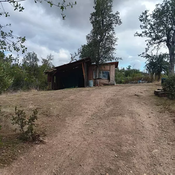 17795 Duck Canyon Rd, Igo, CA 96047