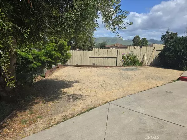 380 Butterfly LN, Nipomo, CA 93444