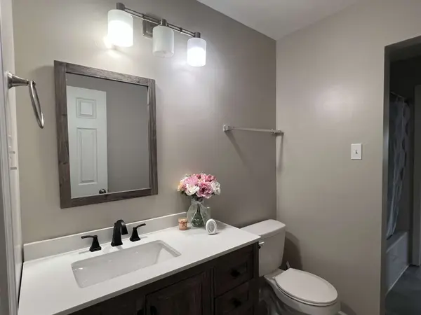 118 Rainbow St, Clarksville, TN 37042