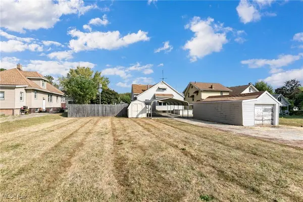 2526 17th ST NE, Canton, OH 44705