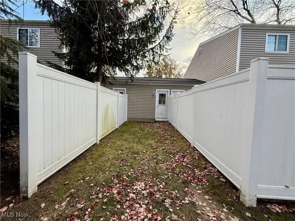 7391 Willow Run DR, Mentor, OH 44060