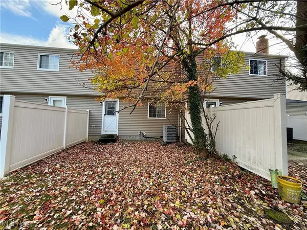 7391 Willow Run DR, Mentor, OH 44060