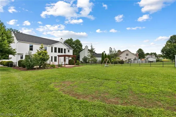 4374 Pletzer BLVD, Rootstown, OH 44272