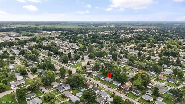 306 Rawson DR, New Carlisle, OH 45344
