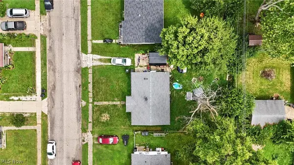 306 Rawson DR, New Carlisle, OH 45344