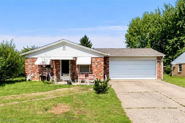 404 E Lexington RD