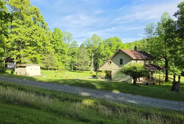 462 Childs Road, Terra Alta, WV 26764