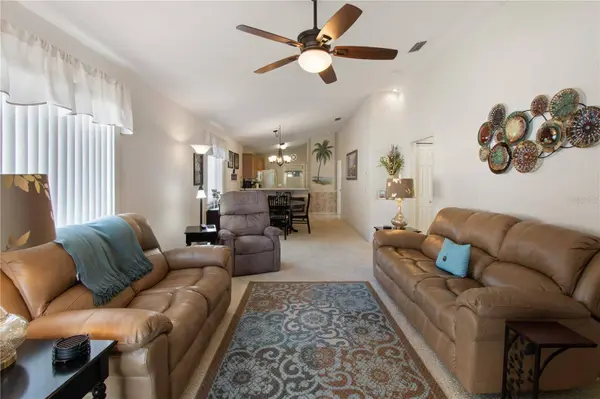 1822 NICARAGUA WAY, Winter Haven, FL 33881
